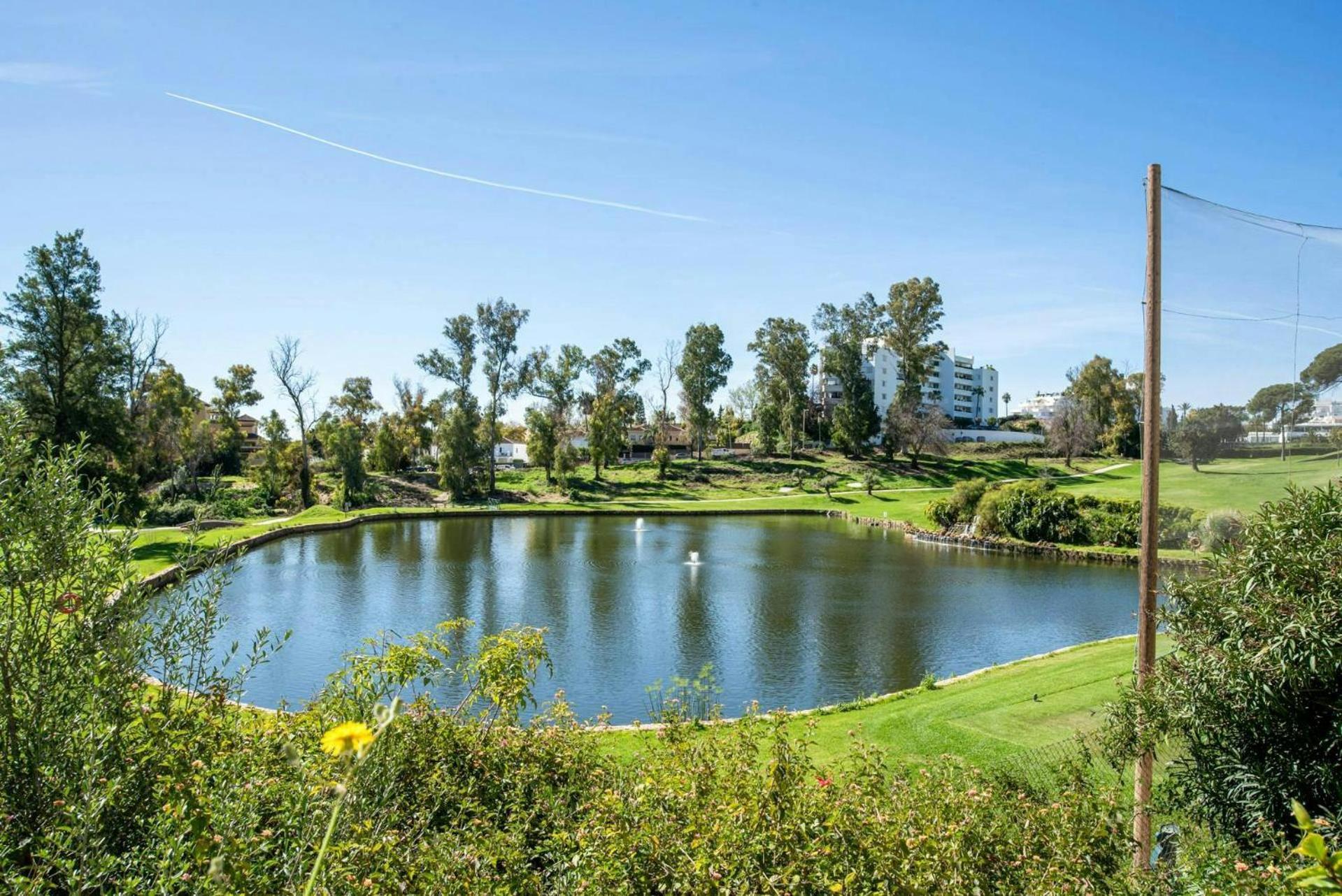 En Guadalmina Con Vistas Al Golf